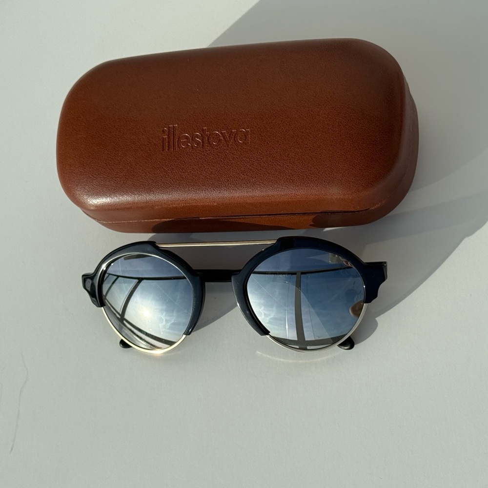 Illesteva Black Sunglasses